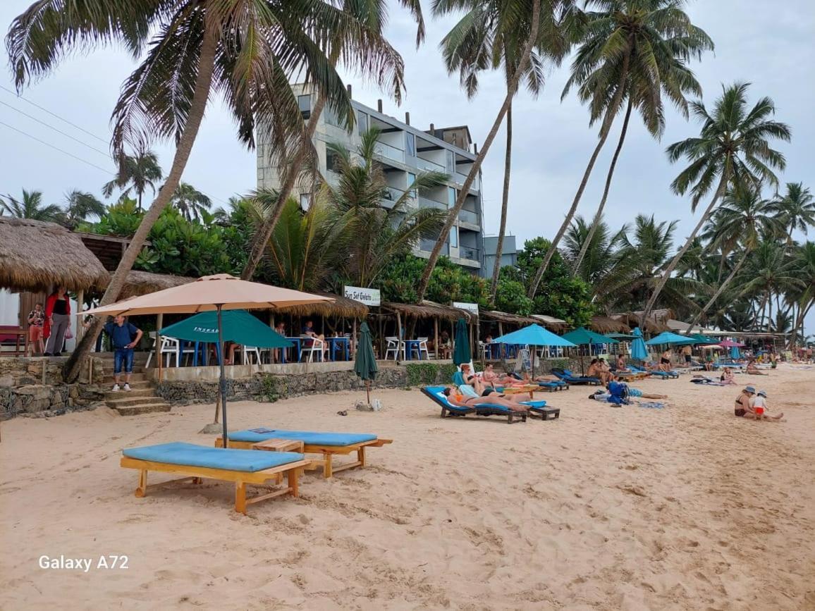 Suncoast Beach Hotel Mirissa Luaran gambar